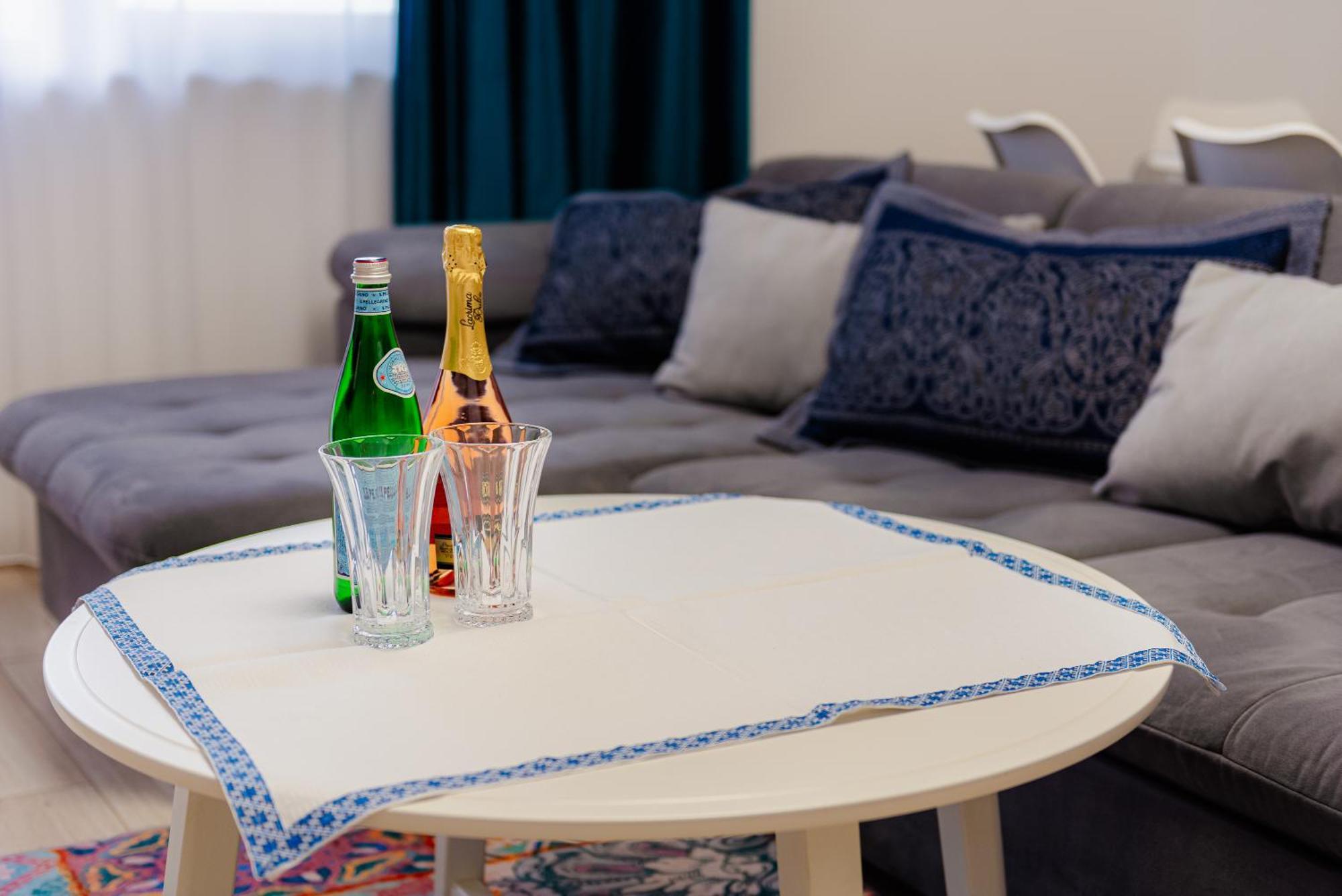 The Blue Norwegian House Apartment บูคาเรสต์ ภายนอก รูปภาพ