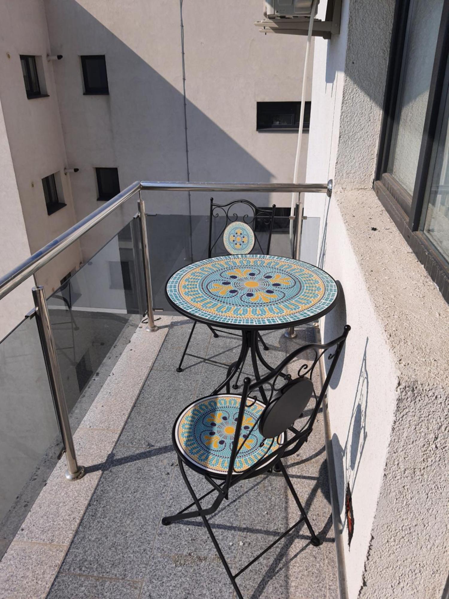 The Blue Norwegian House Apartment บูคาเรสต์ ภายนอก รูปภาพ